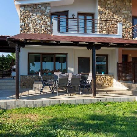 Villa Kristin 2 - 2Min Walk To Great Sandy, Shallow Beach Nikiti  Exterior photo