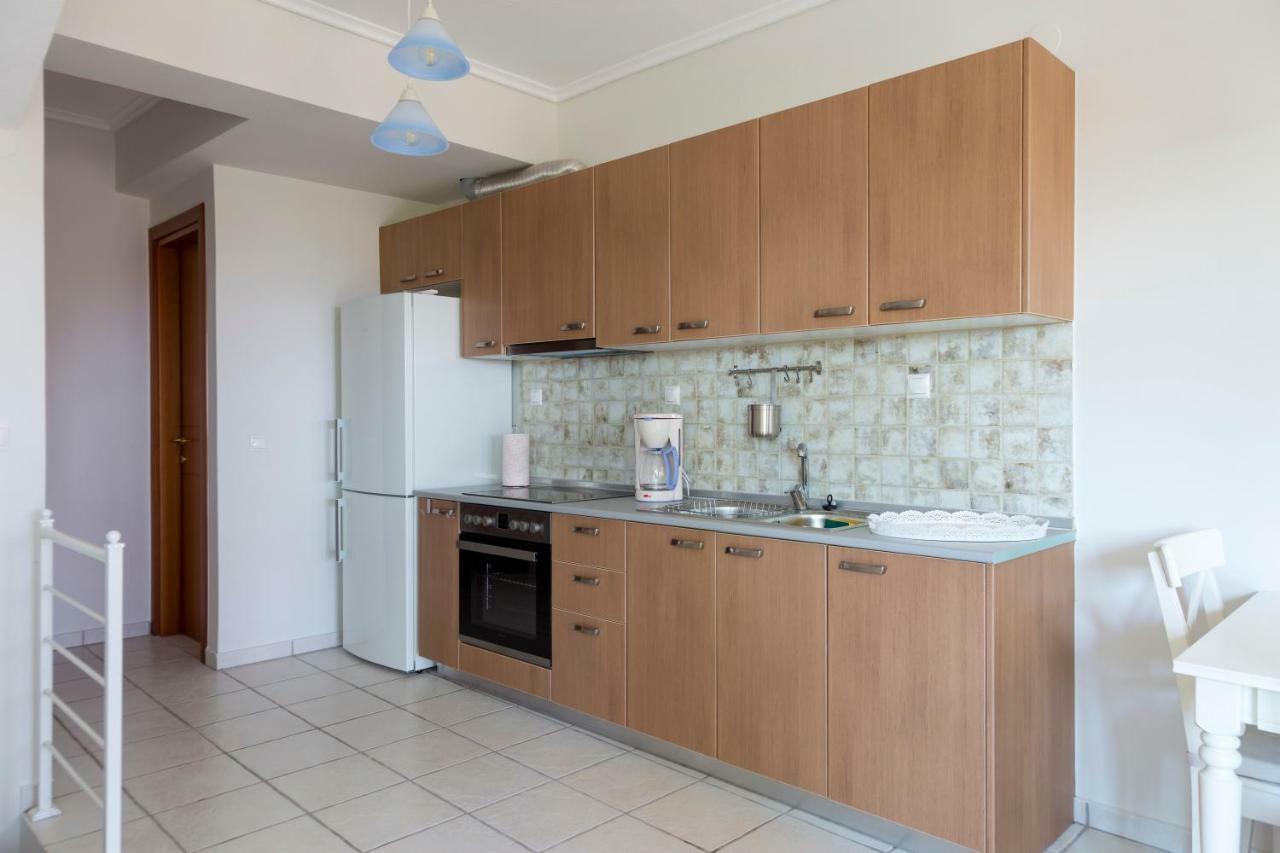 Villa Kristin 2 - 2Min Walk To Great Sandy, Shallow Beach Nikiti  Exterior photo
