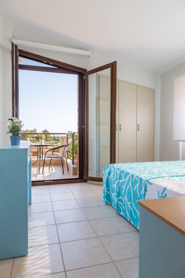 Villa Kristin 2 - 2Min Walk To Great Sandy, Shallow Beach Nikiti  Exterior photo