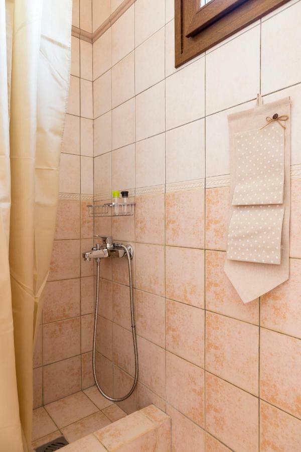Villa Kristin 2 - 2Min Walk To Great Sandy, Shallow Beach Nikiti  Exterior photo