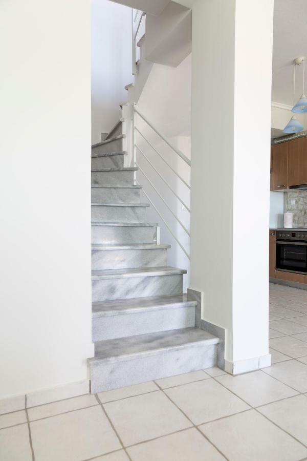 Villa Kristin 2 - 2Min Walk To Great Sandy, Shallow Beach Nikiti  Exterior photo